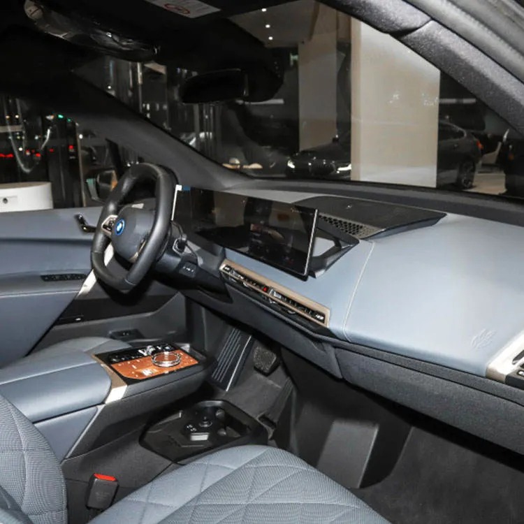 BMW-IX-7
